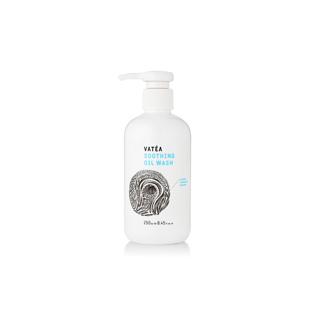 Meet our Soothing Oil Wash, a natural soothing and cleansing oil wash infused with nutritious and vitamin rich seed, fruit and plant oils of tamanu oil, coconut, moringa and chamomile oil to ensure a beautiful, gentle moisturising wash for sensitive and dry skin.